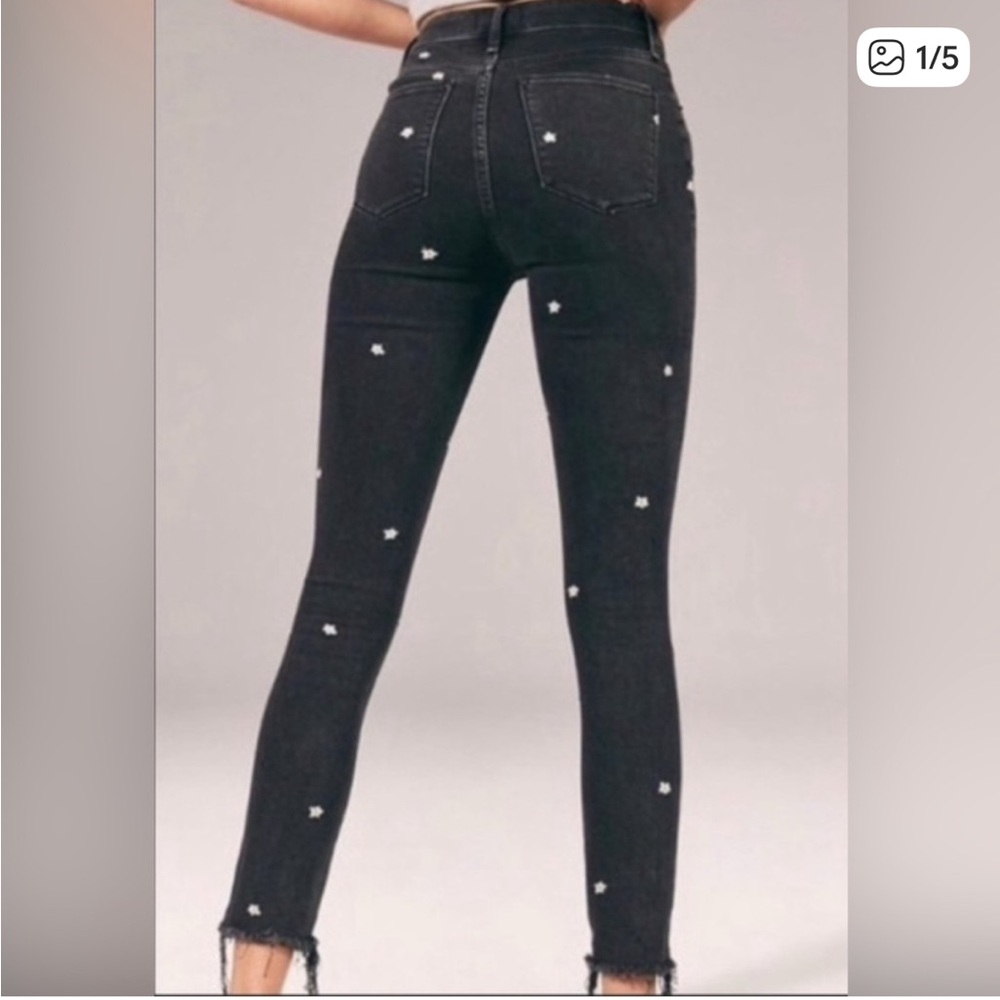 Abercrombie & Fitch High Rise Super Skinny Ankle Daisy Embroidered Jeans
